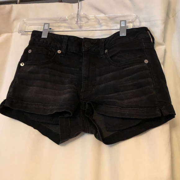 Black denim shorts - Picture 1 of 4